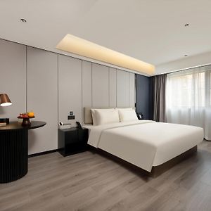 Elegant King Room